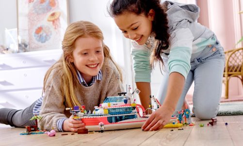 DZIEWCZYNY Z LEGOÂŽ FRIENDS RATUJÄ MORSKIE ZWIERZÄTA